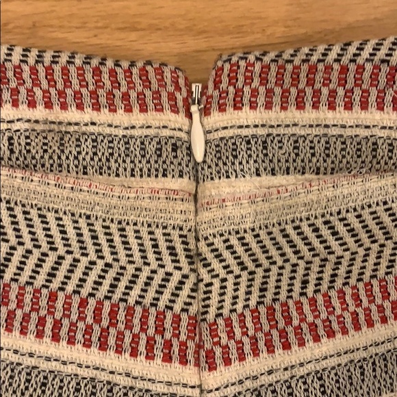 BCBG GENERATION TWILL SHORTS IN MULTI - Picture 3 of 4